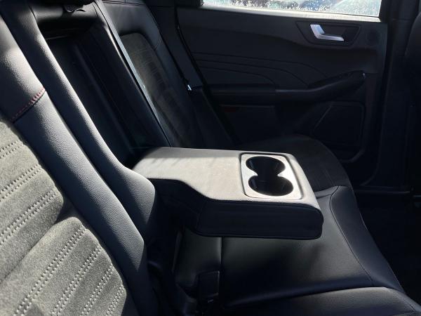 Ford Kuga Photo autoimg-b70b299bd1ff2f51036c9a95d213ce3de310297b.jpg