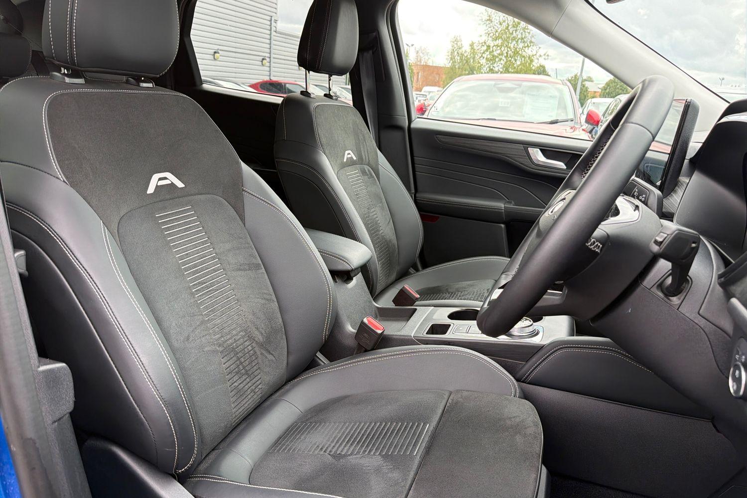 Ford KUGA Photo 16