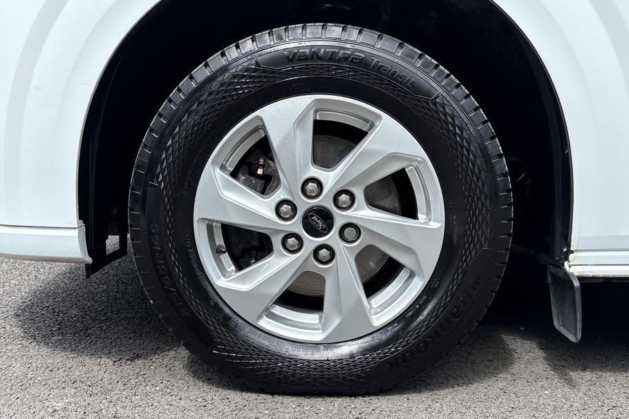 Used Ford TRANSIT CUSTOM LJ24HPW 19