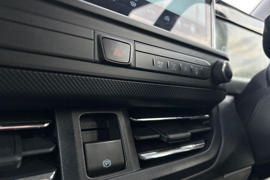 Ford TRANSIT CUSTOM Photo autoimg-b710e01533e4d445b157e7b059a79aee5e6adb71.jpg