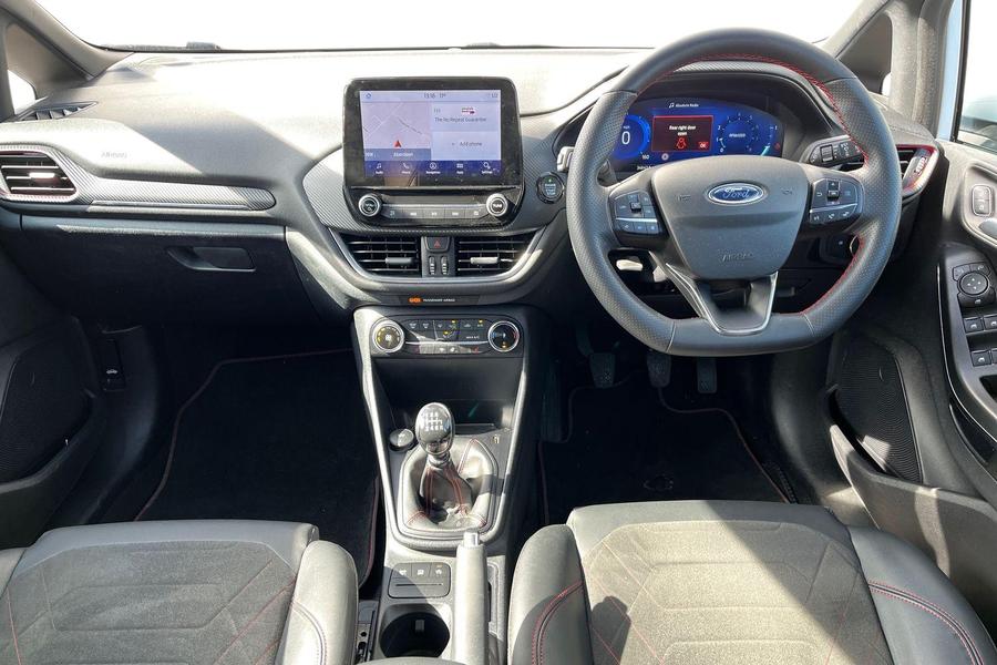 Ford FIESTA Photo autoimg-b7176bd6bd3a1e872797be5e5434549dd3733508.jpg
