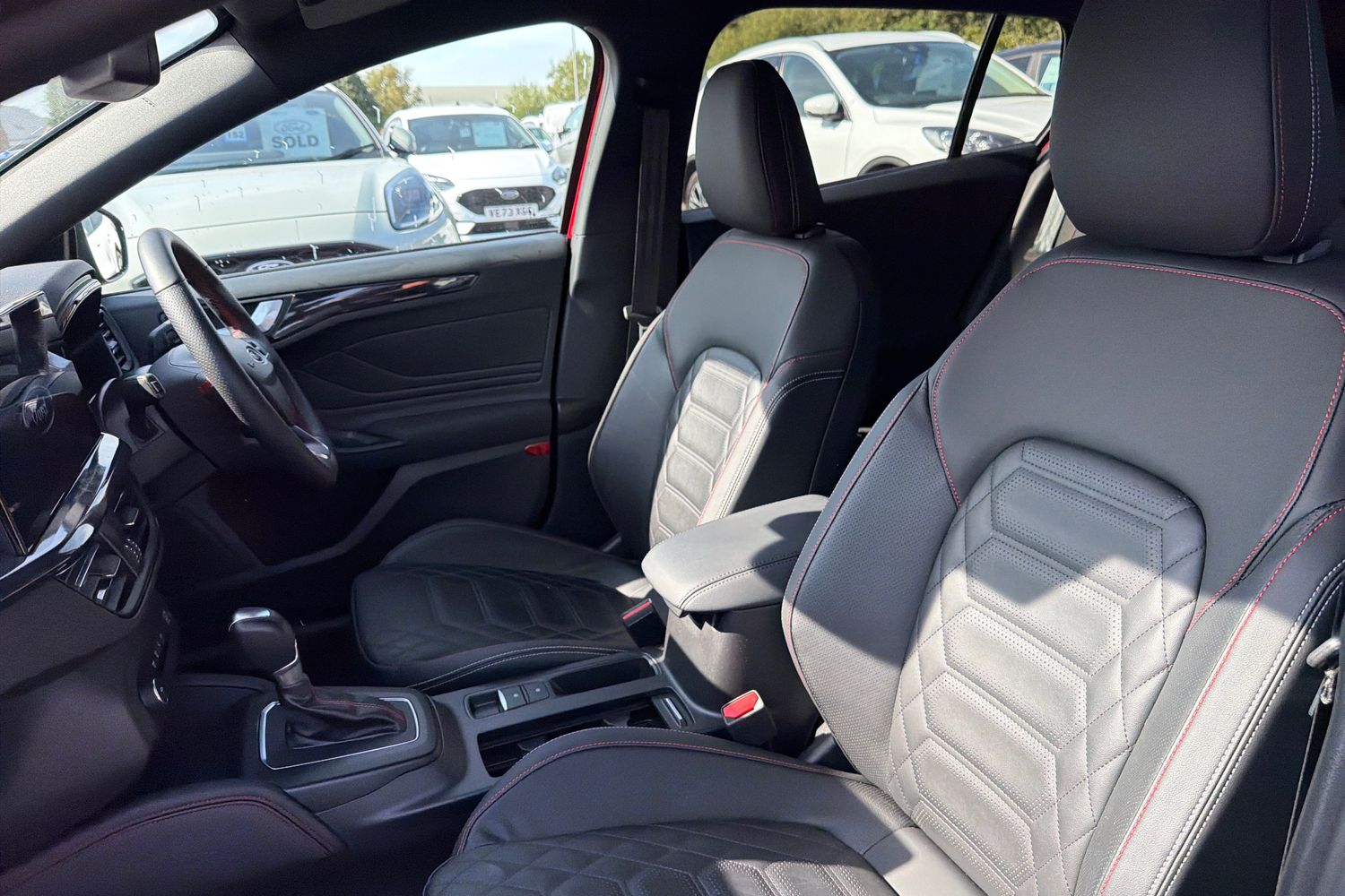 Ford FOCUS Photo 18