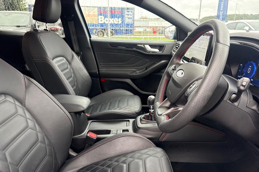 Ford Focus Photo autoimg-b7194a7b065e4fbcf2eb42979d6ce0c9db16d5fb.jpg