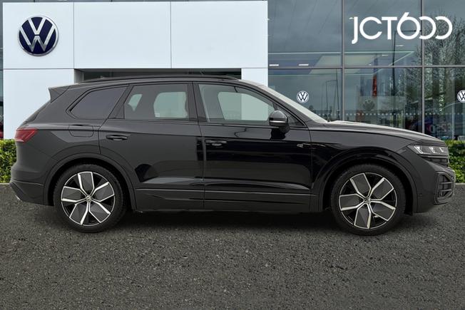 VOLKSWAGEN Touareg Photo 4