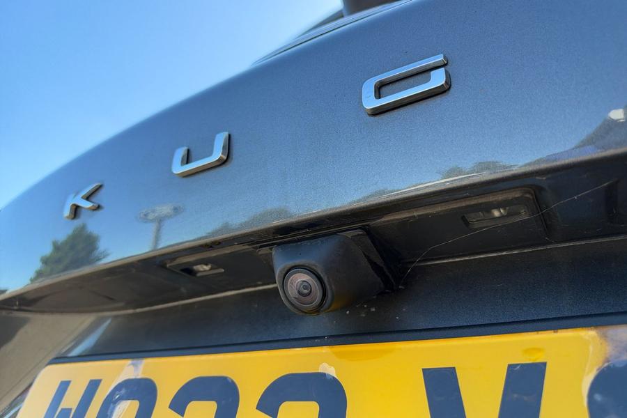 Ford KUGA Photo autoimg-b71fe743b58a3a81745a59752c83328c3c07fa04.jpg