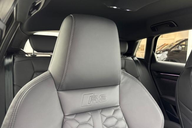 AUDI RS3 Photo 31