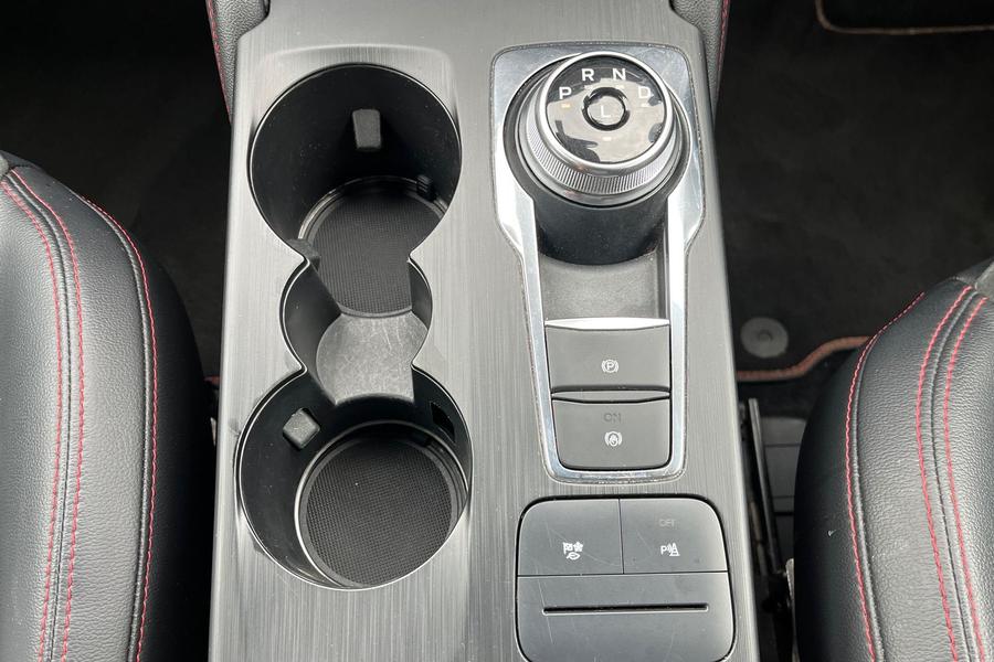 Ford KUGA Photo autoimg-b72282e119813a5aca9c4817bcf625a72808be61.jpg