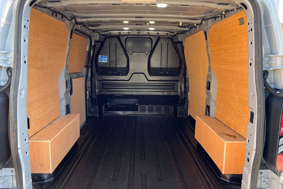 Used Ford TRANSIT CUSTOM MW24NMK 4