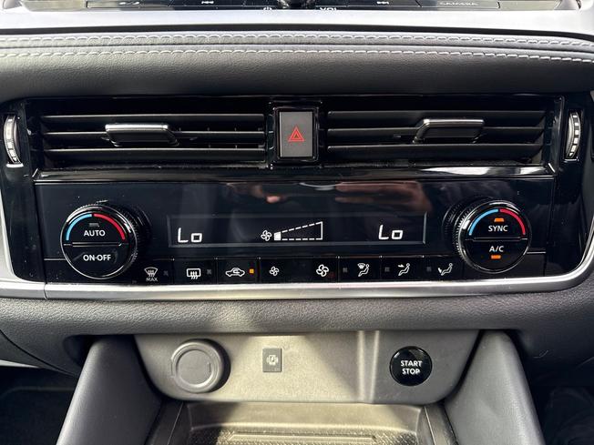 NISSAN Qashqai Photo 35