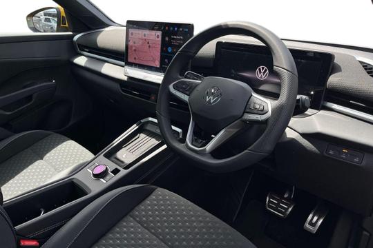 Volkswagen T-roc Photo autoimg-b72cb3cd0fb4db47f73a874ba9a1ae53f9d6a8af.jpg