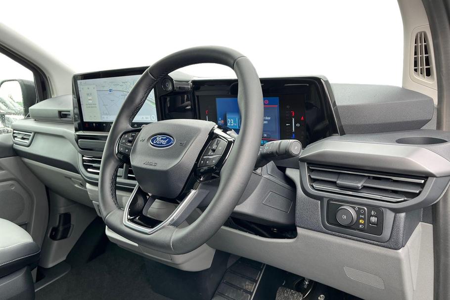 Used FORD TOURNEO CUSTOM SB75LSD 13