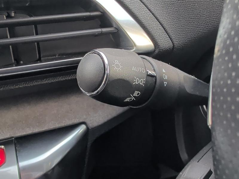 Used Peugeot 3008 NU22CGG 22