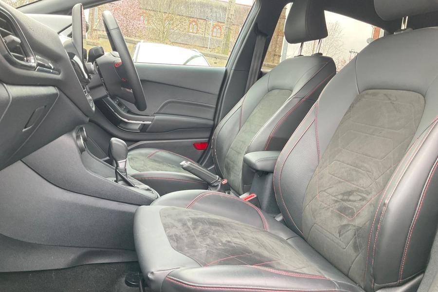 Ford FIESTA Photo autoimg-b72fbf824ca060acbd1efdc80e618d52df6d88de.jpg