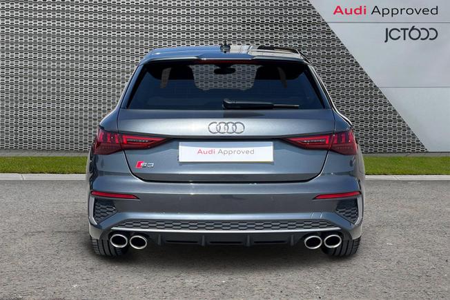 AUDI S3 Photo 7
