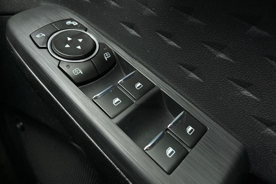 Ford Kuga Photo autoimg-b7331441fd57218a5410d0ceb9098b1937319db3.jpg