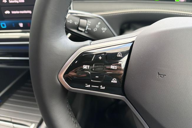 VOLKSWAGEN Id.7 Photo 16