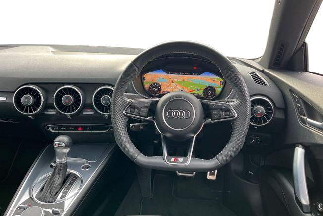 Audi TT Photo 11