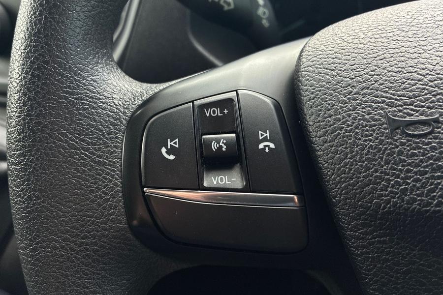 Ford Transit Custom Photo autoimg-b73ec8ca8bd555fef5d960a556d80f4b842983fa.jpg