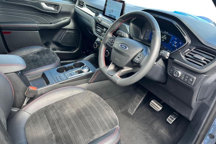Ford Kuga Photo autoimg-b74287bdd7ca8576fe5a31c28e8fbb0b0baed477.jpg