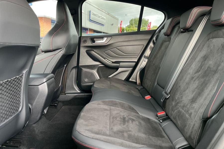 Ford FOCUS Photo autoimg-b7433d945cc08991ca67398d51f10f1c79c3678c.jpg