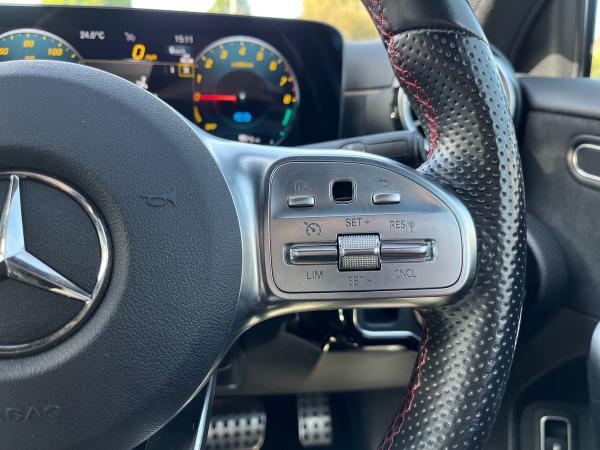 Mercedes-Benz A Class Photo autoimg-b7438324528995e5948bf5f9df1b90fe06357769.jpg