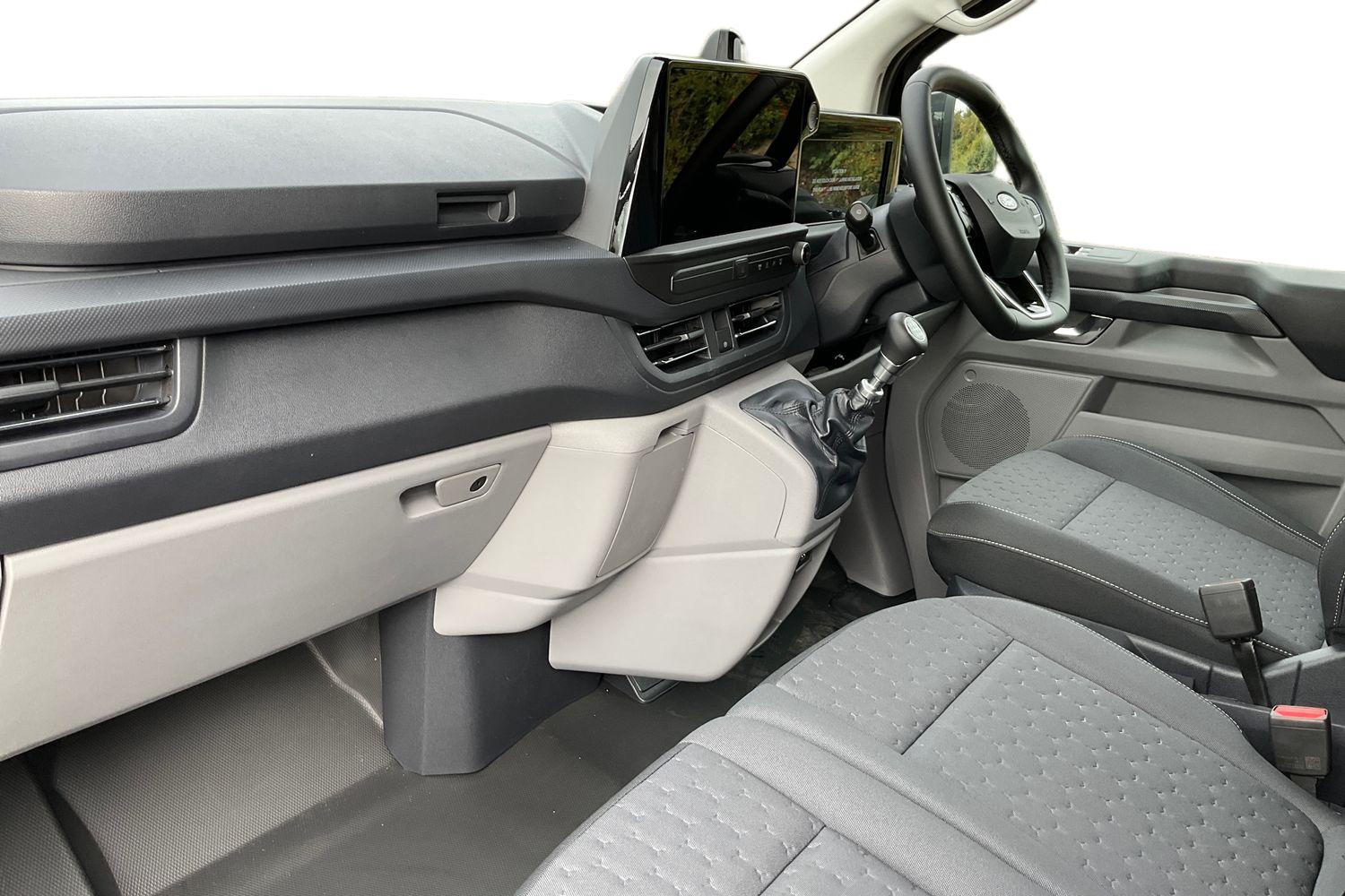 Ford TRANSIT CUSTOM Photo 2