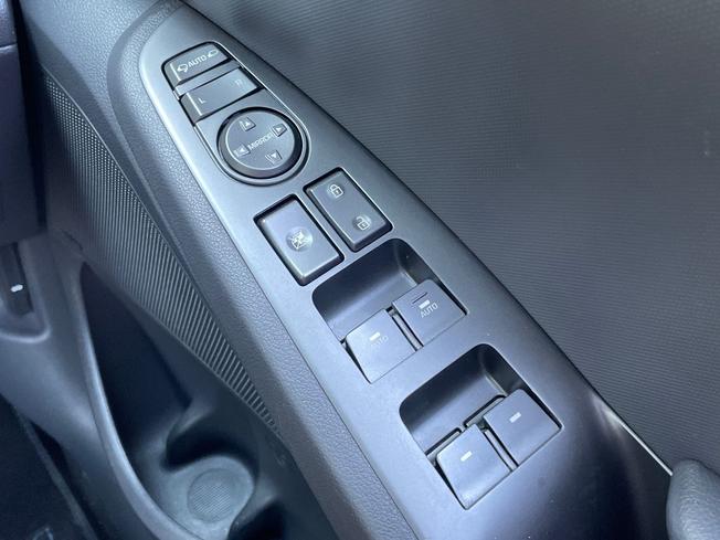 HYUNDAI Ioniq Photo 37