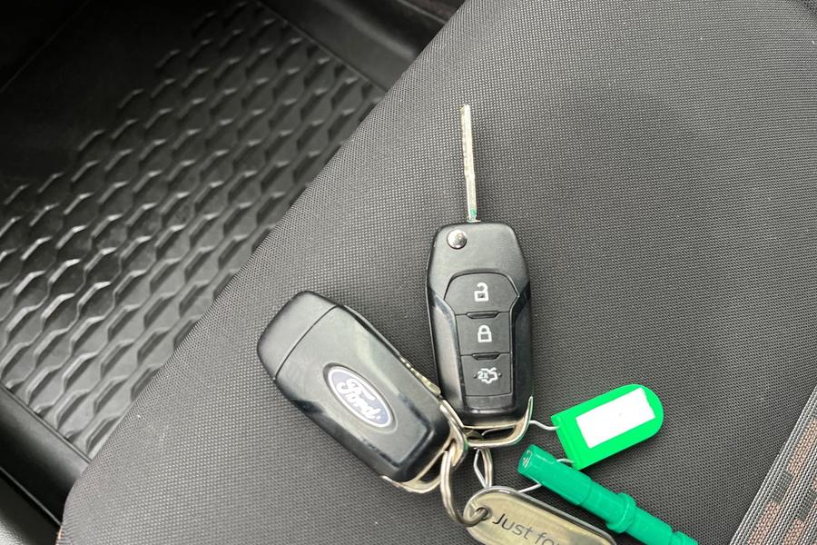 Ford KA+ Photo autoimg-b74922c0e4779c3ff8f8dbffaed56dee464c4023.jpg