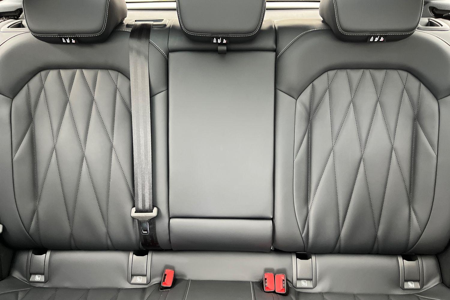 Ford Explorer Photo 19