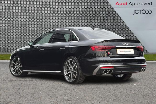 AUDI S4 Photo 3