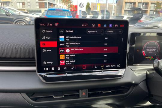 Volkswagen T-roc Photo autoimg-b74b2cd1f04861181846250ccc970808c42d4263.jpg