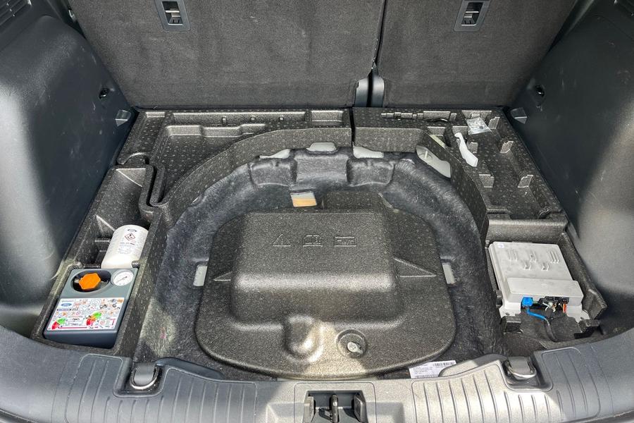 Ford Kuga Photo autoimg-b74b94cf1abe5743411fcc8730541d044b082881.jpg