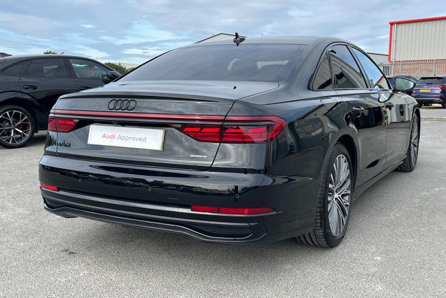 Audi A8 Photo 29