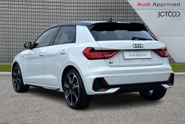 AUDI A1 Photo 3