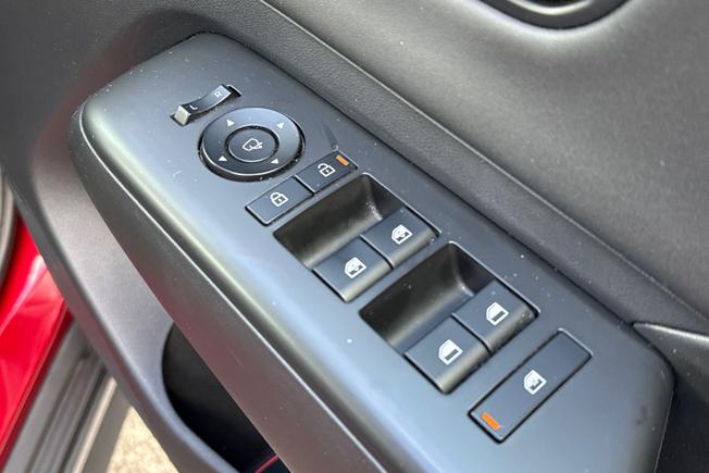 HYUNDAI Kona Photo 29