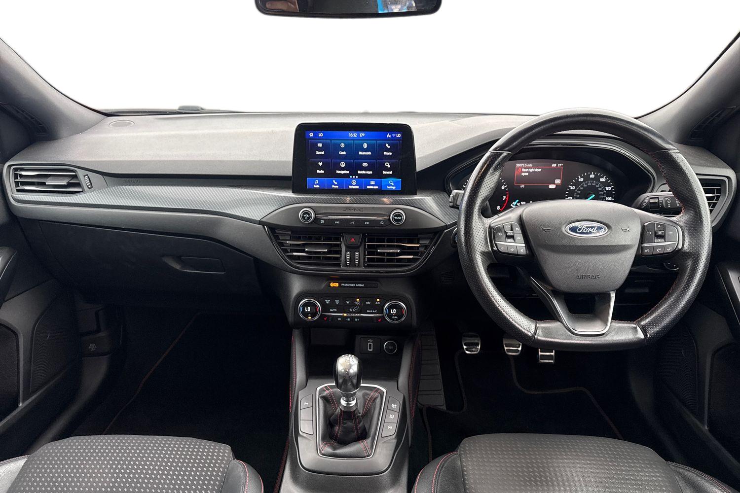 Ford Focus Photo 9