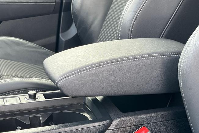 AUDI Q3 Photo 36