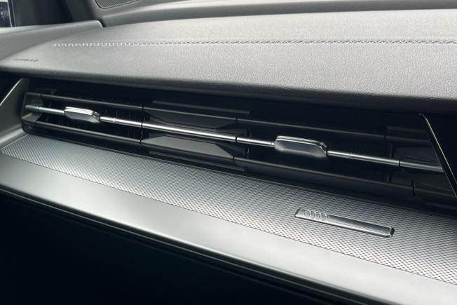 AUDI A3 Photo 32