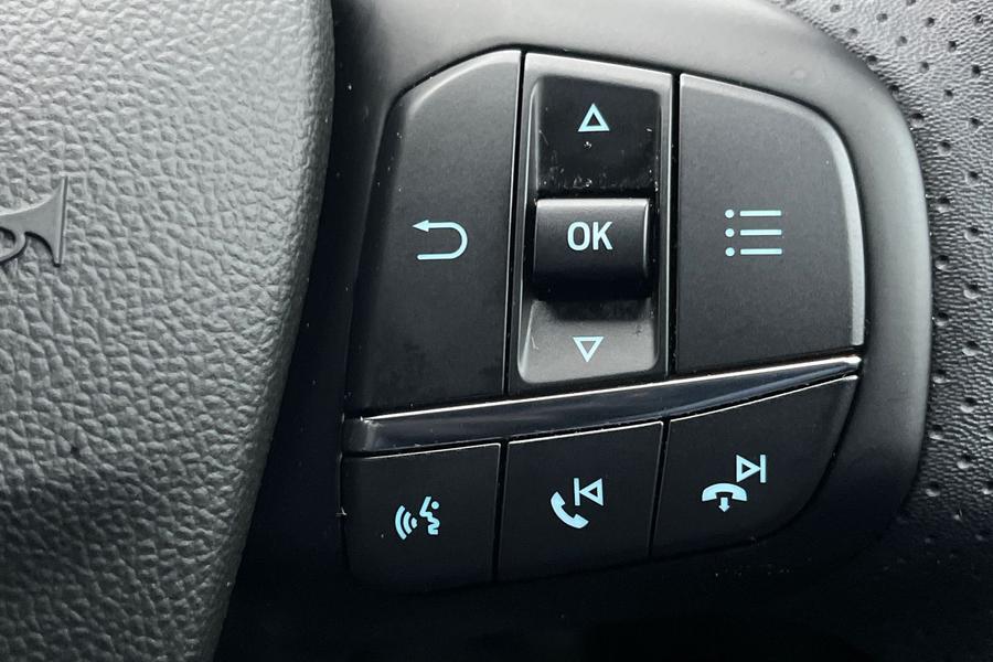 Ford FOCUS Photo autoimg-b763702df736a8440625af8393f046c134bb499d.jpg