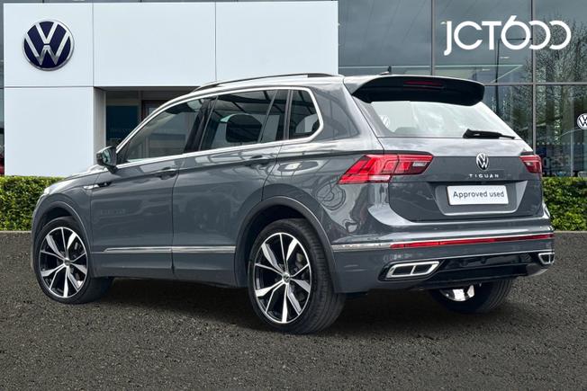 VOLKSWAGEN Tiguan Photo 3