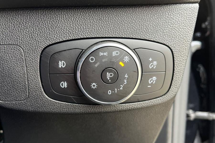 Ford FOCUS Photo autoimg-b7677c91db30d571f148f6be79f4bf2e3a27831f.jpg