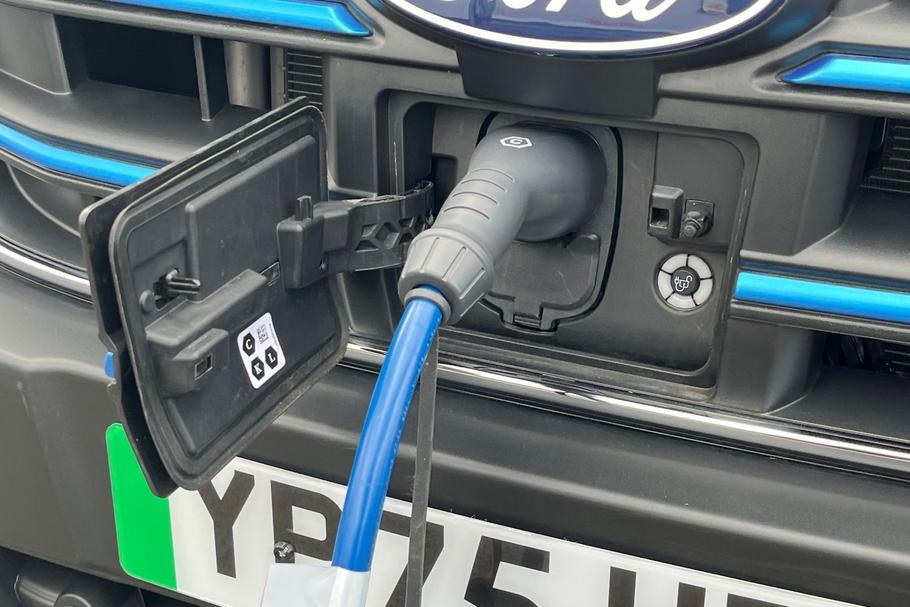 Used Ford E-TRANSIT YP75HDZ 34