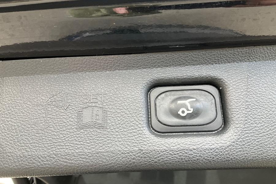 Ford S-MAX Photo autoimg-b76b4b48c35e6939bd1c6600ac4c13e691703e97.jpg