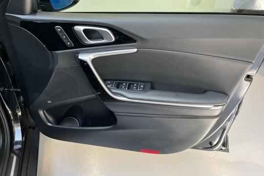Kia XCeed Photo autoimg-b76ea9f2a41cb60fec12b1606360f0326a589d89.jpg