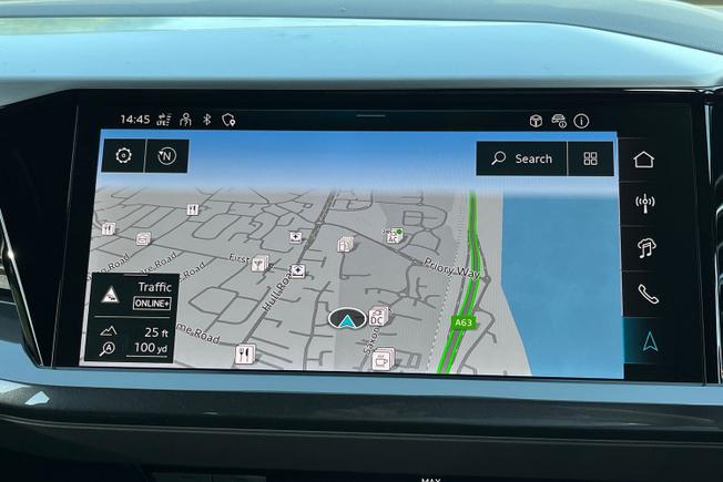 AUDI Q4 E-Tron Photo 14