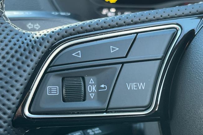 AUDI Q2 Photo 16