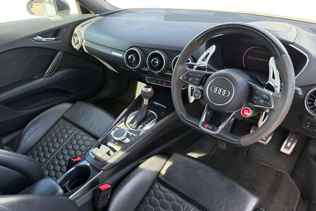 AUDI Tt Rs Photo 6