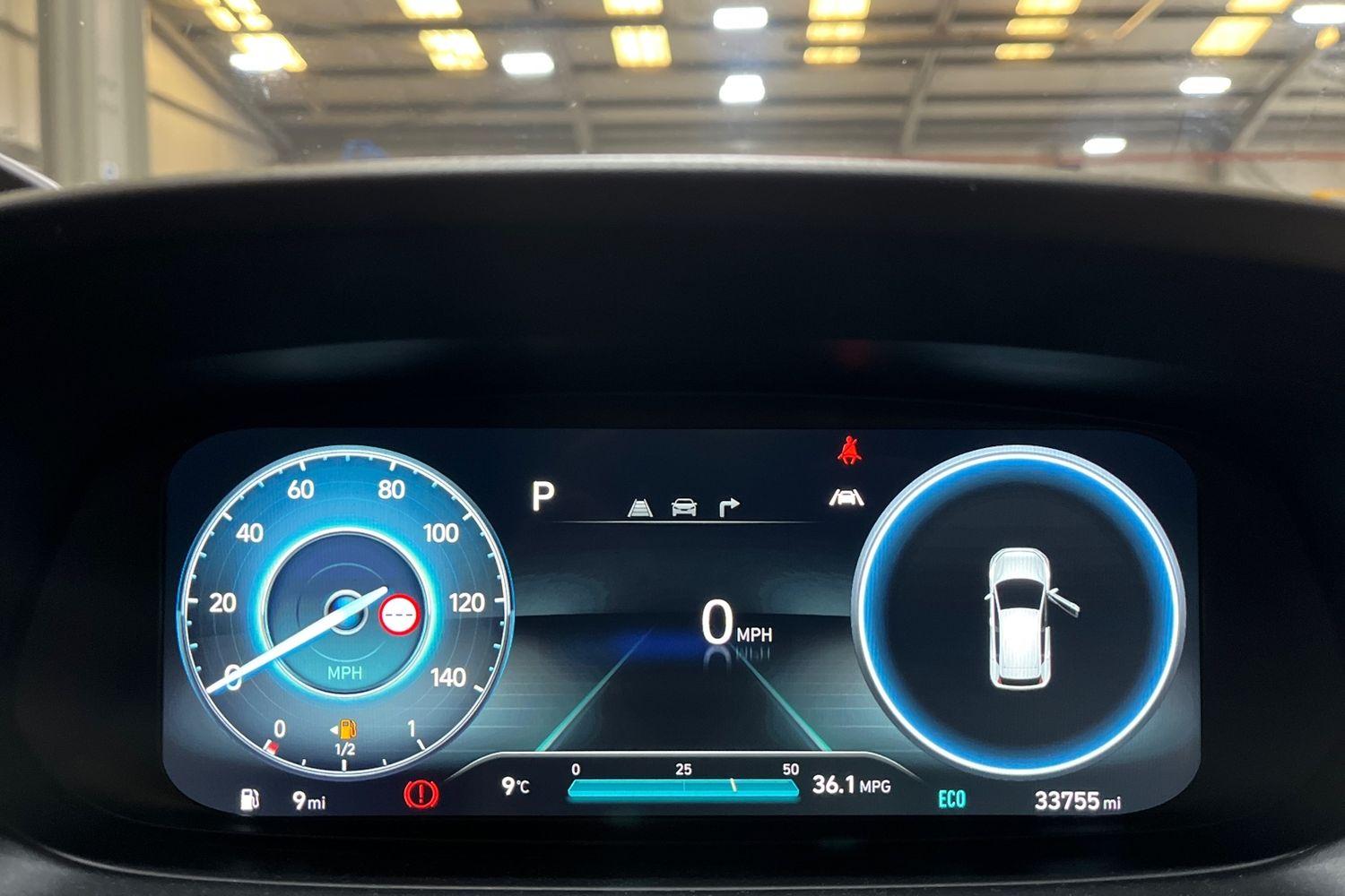 Hyundai BAYON Photo 12