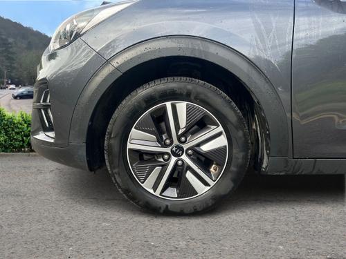 Kia NIRO Photo autoimg-b77afeba1d8e0660412e2d2e294b9d233907d2dc.jpg