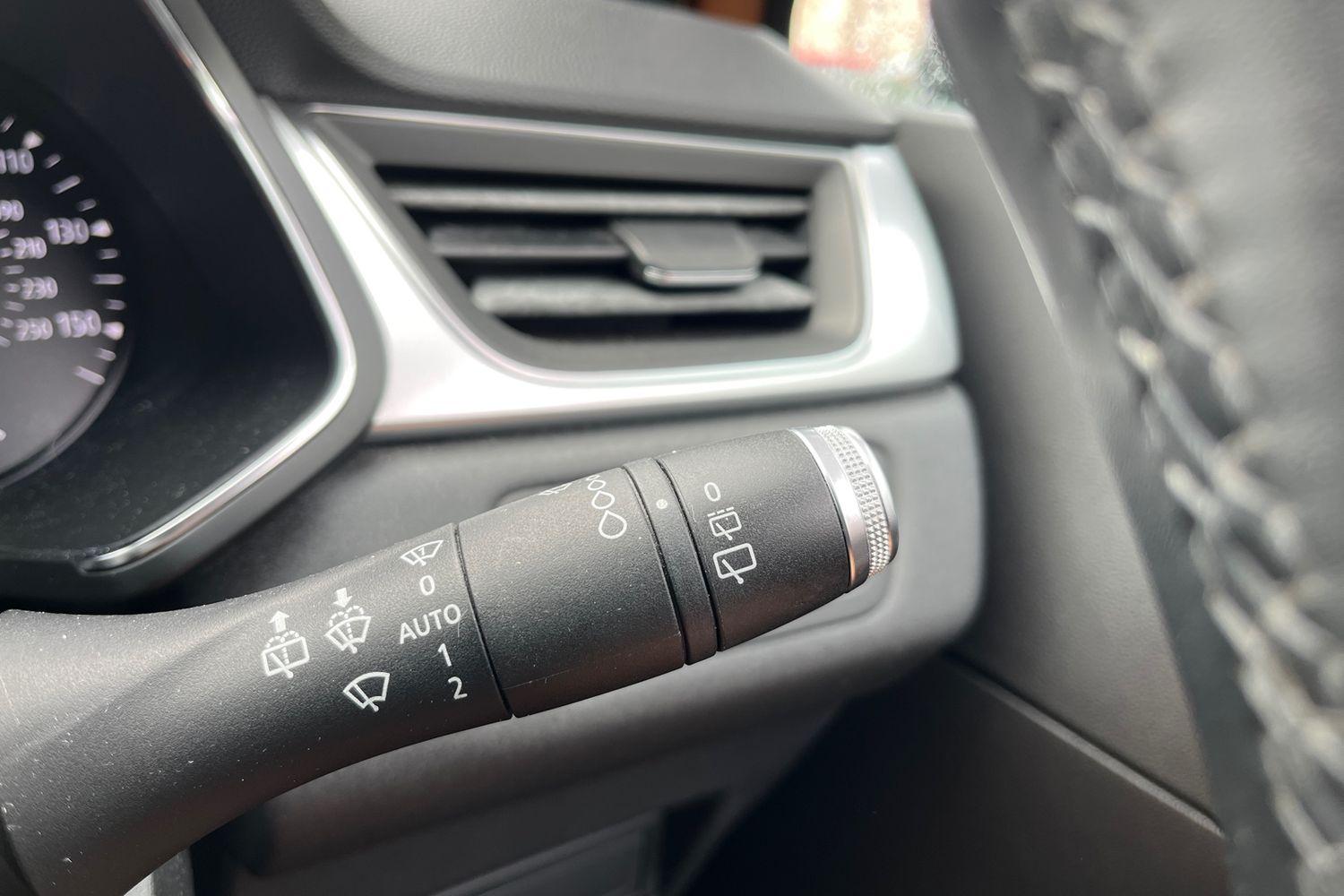 Renault CAPTUR Photo 14